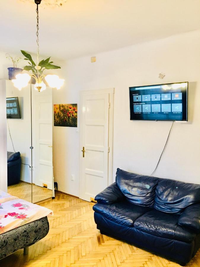 Romantic Studio In Budapest 12Th District Close To Mom Park Apartment Bagian luar foto
